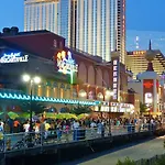 Boardwalk 2Br 3Ba Condo Cozysuites At Showboat