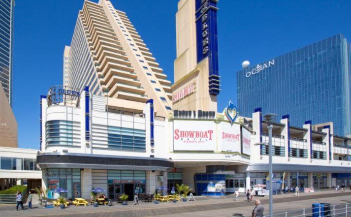 Apartment Boardwalk 2br 3ba Cozysuites At Showboat *