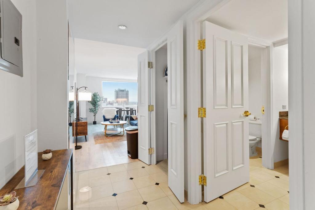 Apartment Boardwalk 2br 3ba Cozysuites At Showboat *